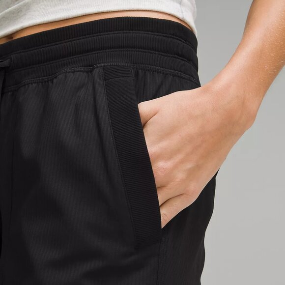 NWT Lululemon Dance Studio Relaxed-Fit Mid-Rise Cargo Pant - Picture 4 of 7